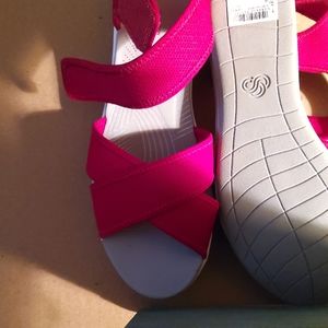 Clarks Cloud Steppers size 11